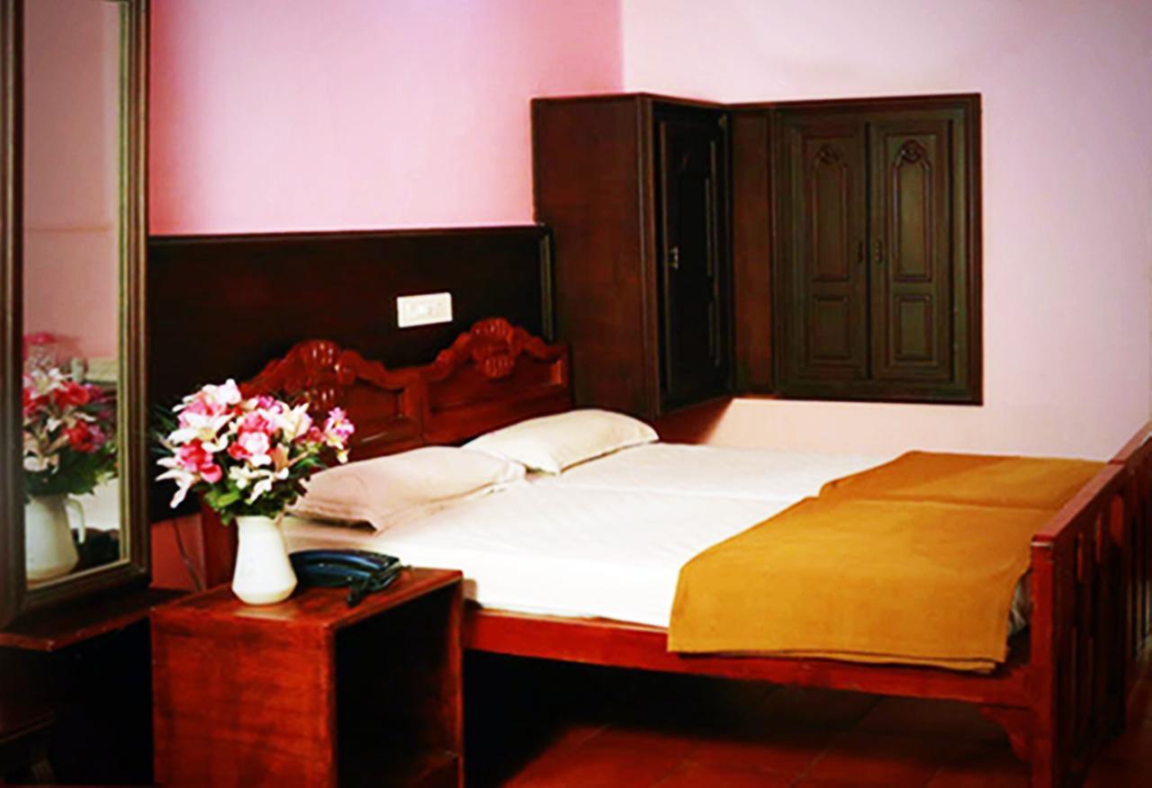 Gurukripa Heritage Hotell Thrissur Exteriör bild