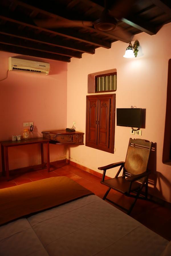 Gurukripa Heritage Hotell Thrissur Exteriör bild