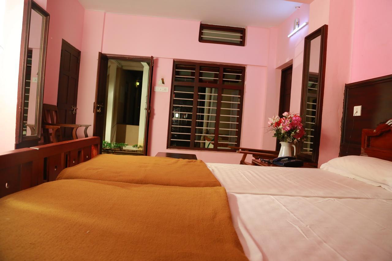 Gurukripa Heritage Hotell Thrissur Exteriör bild